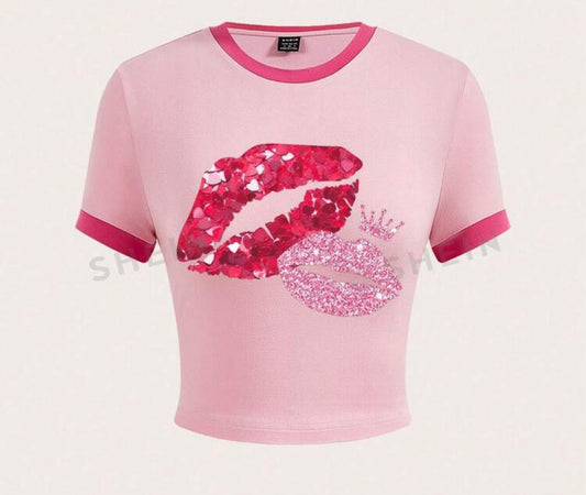 ICON Pink Casual Minimalist Lip Print Contrast Color Trim Form-Fitting Cropped Women Short Sleeve T-Shirt, Suitable For Summer