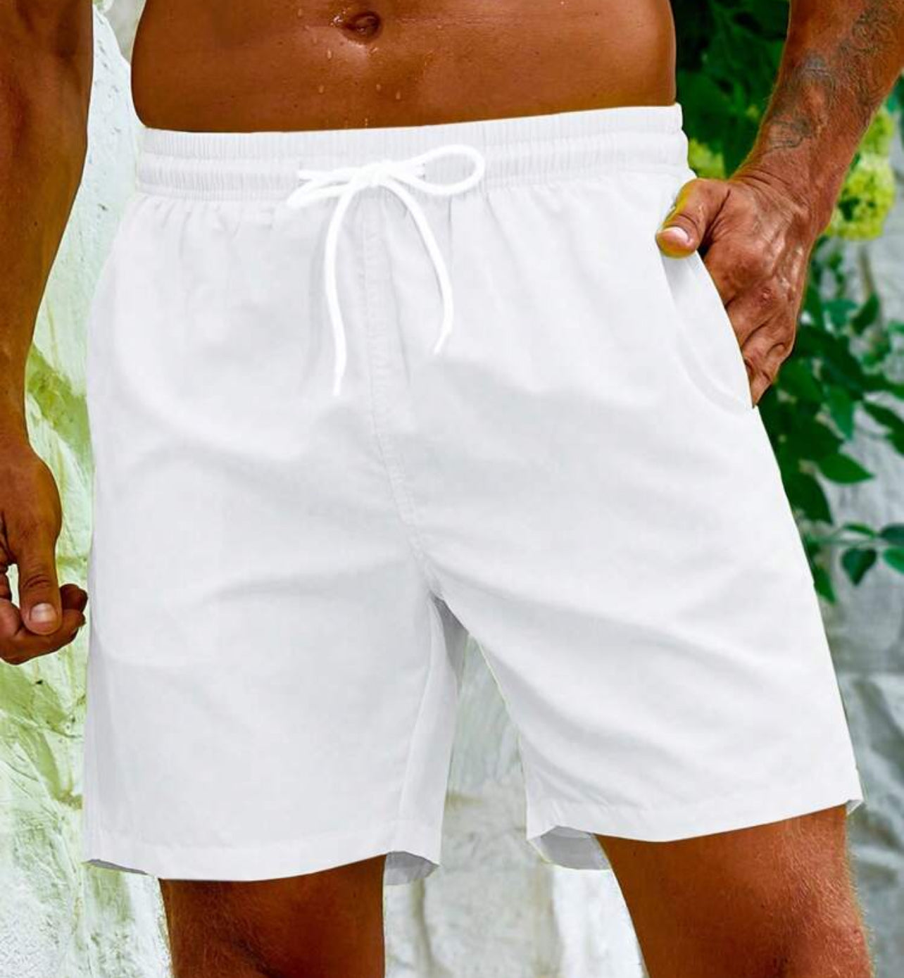 Manfinity VDAYZ Men's Vacation Drawstring Waist Loose Fit Solid Color Beach Shorts Swim Trunks