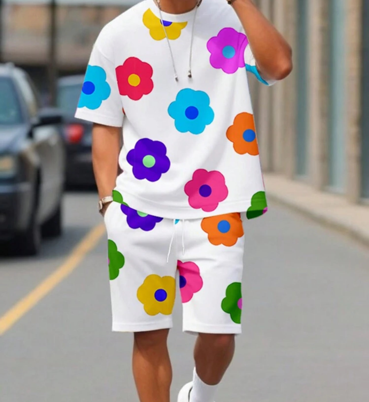 Manfinity Hypemode Men''s Colorful Floral Print Crew Neck Short Sleeve T-Shirt & Shorts Set