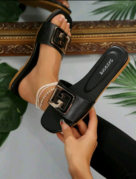 Women's Black Slide Sandals Summer Slippers Indoor & Outdoor Wear Comfortable & Fashionable Simple Design